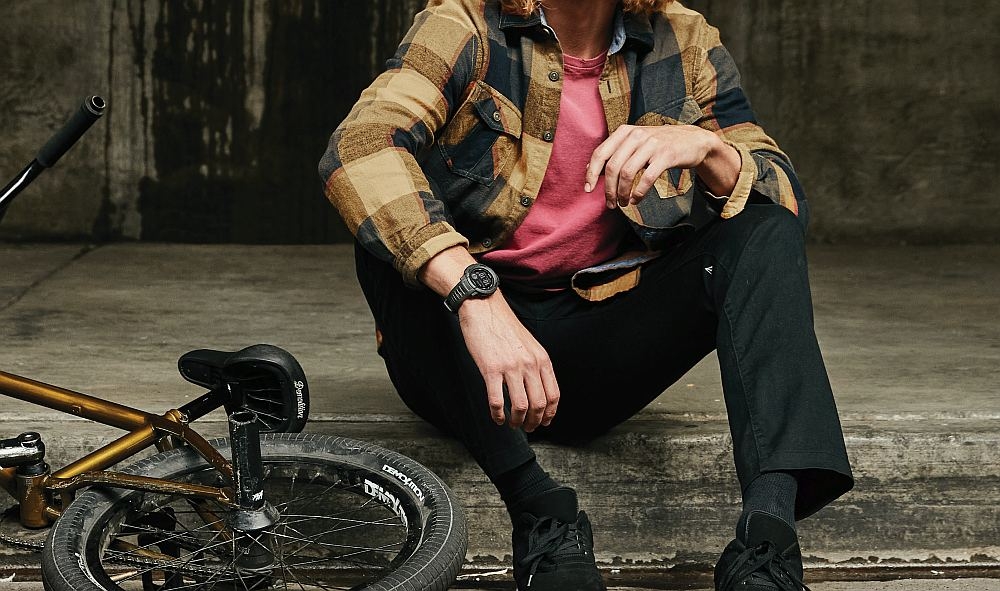 Smartwatch GARMIN Instinct ekran bateria sport zdrowie pasek koperta ładowanie pojemność rozdzielczość serce sen oddech ćwiczenia