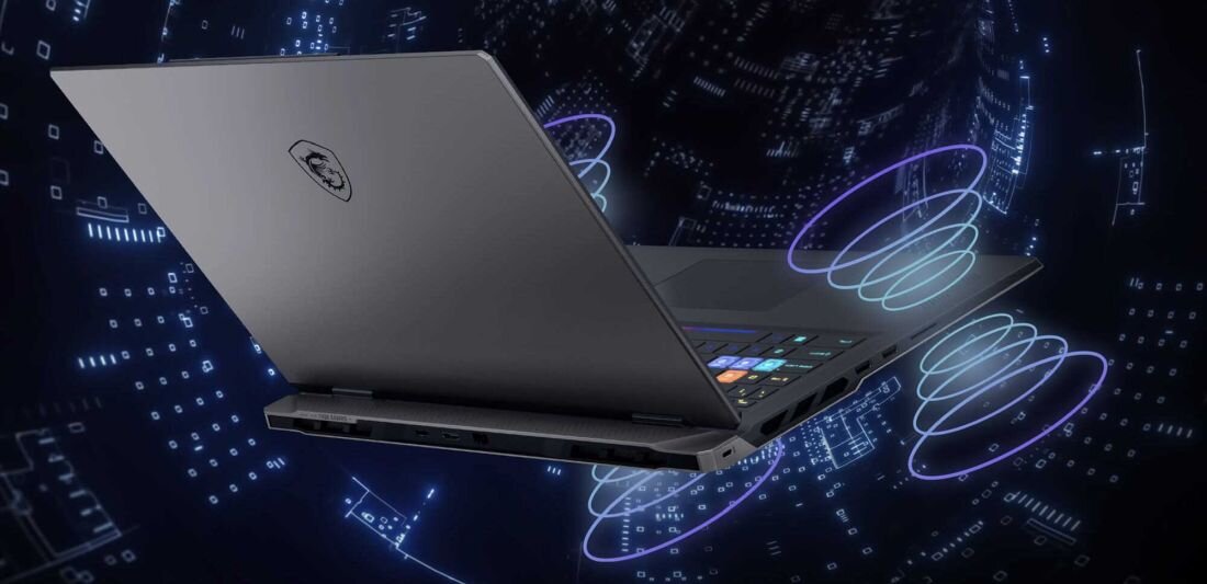 Widok od tyłu na laptopa MSI Vector, z którego obudowy wydobywają się fioletowe i niebieskie fale dźwiękowe, symbolizujące przestrzenny system audio; całość na tle cyfrowego tunelu z podświetlonymi obwodami. - Dźwięk 3D, Nahimic 3D
