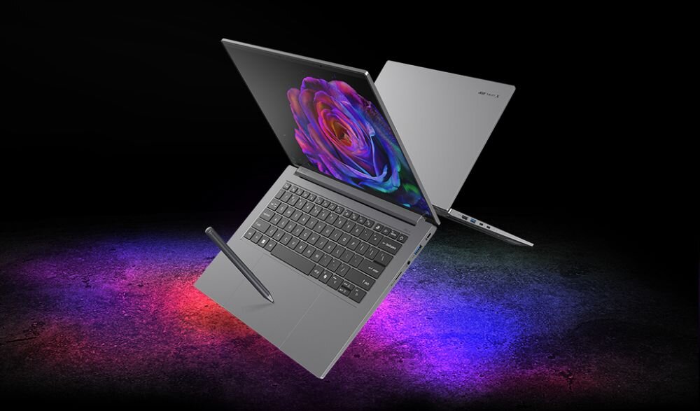 Laptop Acer Swift X z obsługą rysika prezentuje smukłą obudowę i ekran z kolorową grafiką podczas pracy kreatywnej 