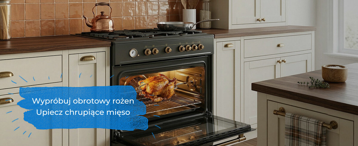 Kuchnia z piekarnikiem, w którym piecze się kurczak na rożnie. Na obrazie widoczny jest tekst: \'Wypróbuj obrotowy rożen Upiecz chrupiące mięso\'.