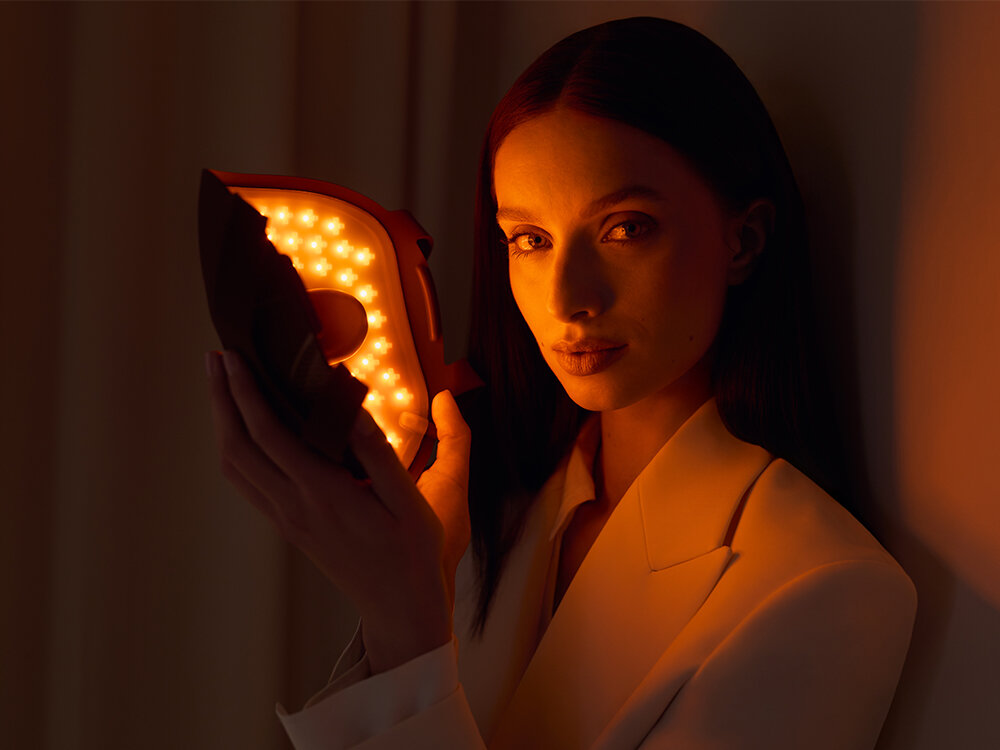 Maska LED GARETT BEAUTY Skin Ritual Face & Neck Brązowy aktywacja procesów naprawczych, stymulacja kolagenu, poprawa jędrności, redukcja zmarszczek, zdrowszy wygląd skóry