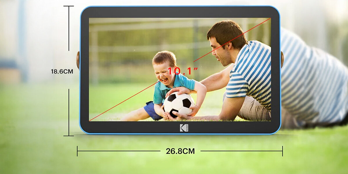 Ramka cyfrowa KODAK RWF-108V Niebieski, IPS, Ekran w tle trawa, w ramce syn z ojcem z piłką