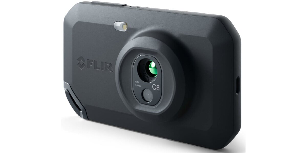 Kamera termowizyjna FLIR C8 na białym tle.