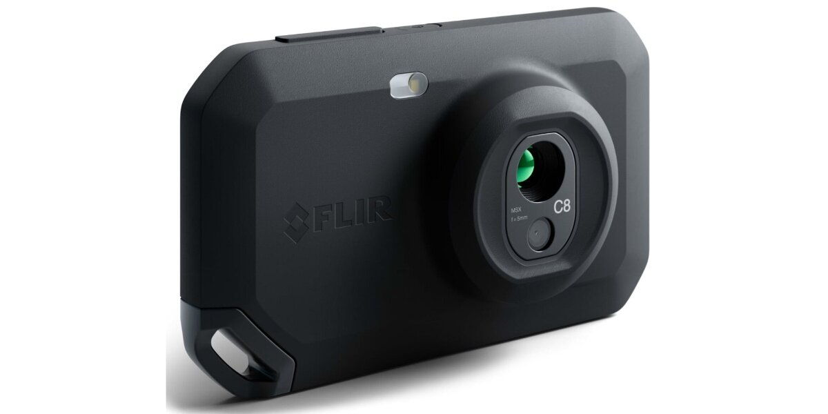Kamera termowizyjna FLIR C8 na białym tle.