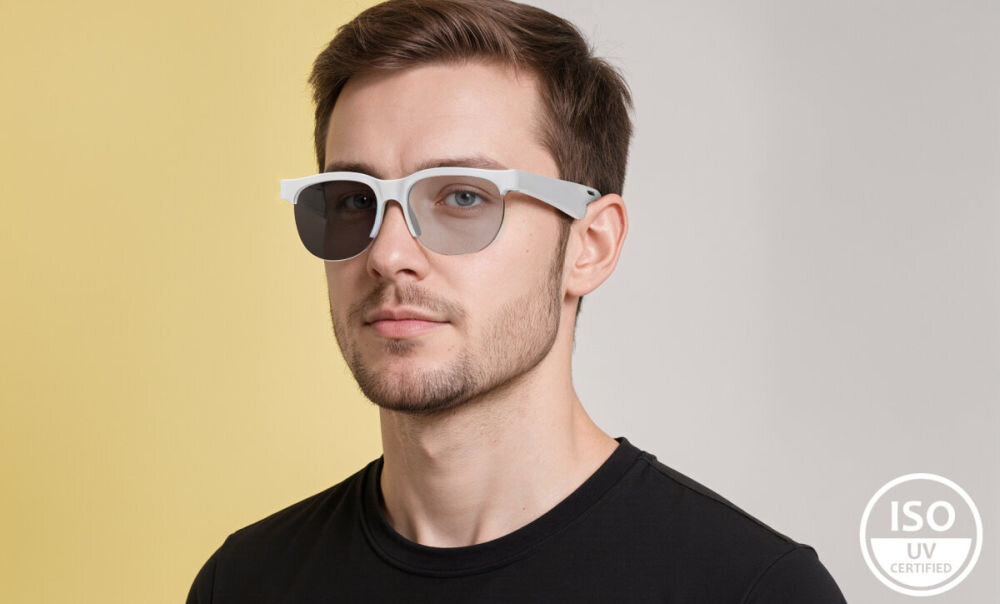 Okulary 4SMARTS SoundGlasses Sport 2 fototropowe ISO promieniowaniem UV Lekka konstrukcja 35 g poliwęglan (PC) i ABS - okulary na oczach mężczyzny