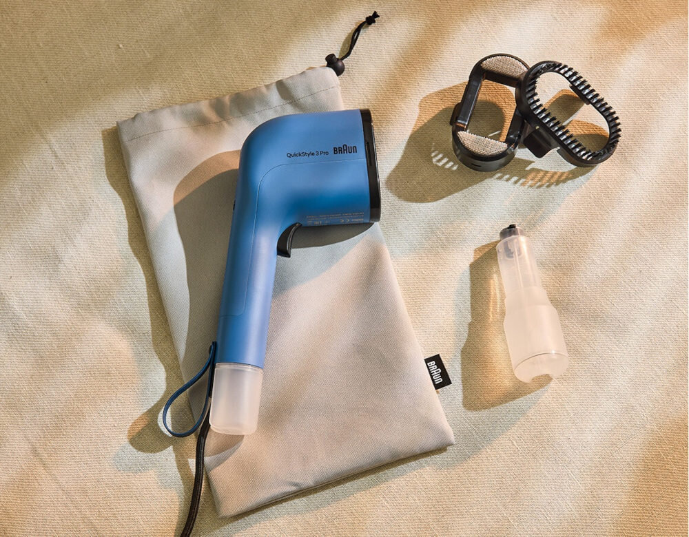 Parownica do ubrań (Steamer) BRAUN GS3024BL  Bezpieczne przechowywanie Torba odporna na wysoką temperaturę  wygoda i bezpieczeństwo