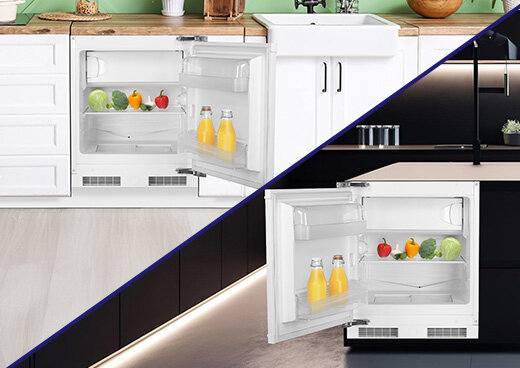 Otwarta lodówka w zabudowie kuchennej.