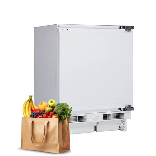 Lodówka do zabudowy MPM-100-CJI-19, obok torba z warzywami i owocami.