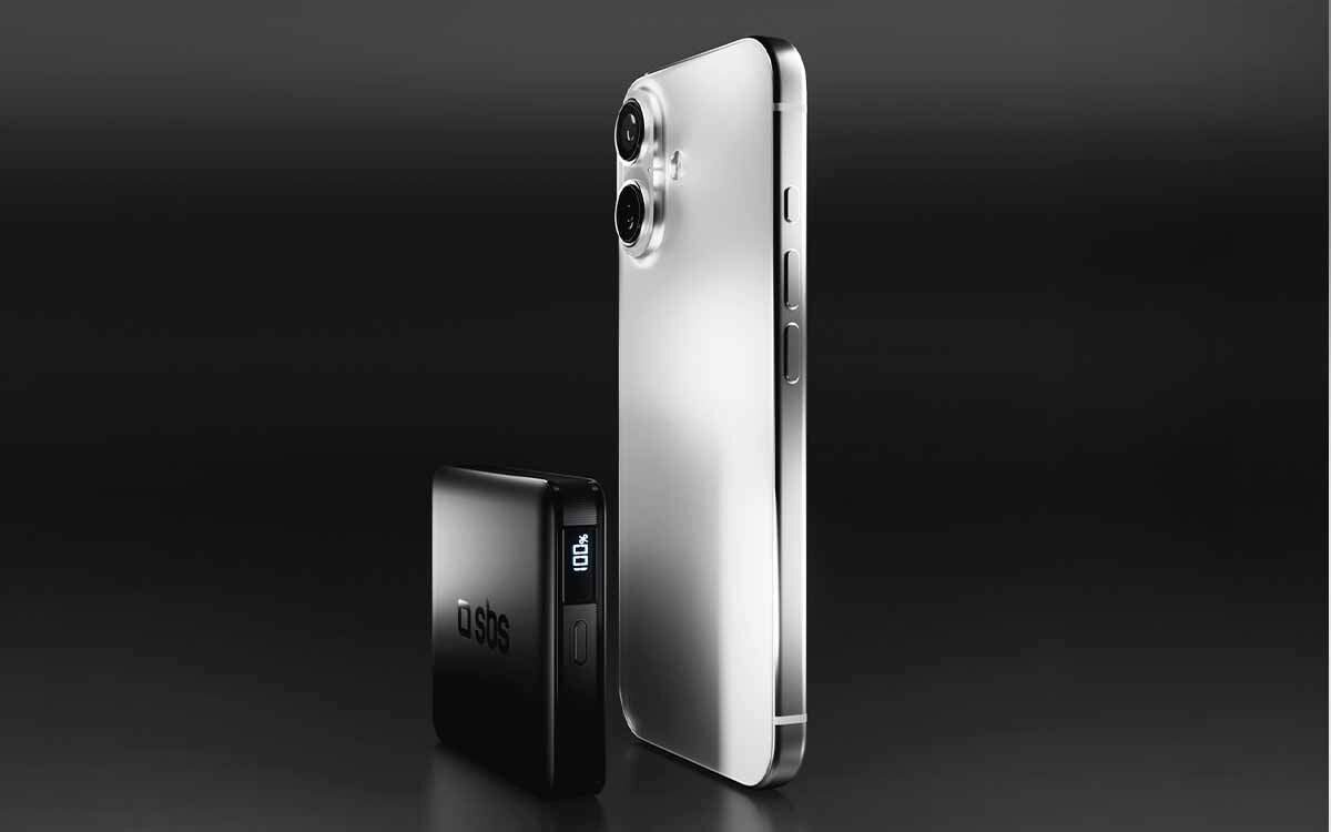 Powerbank SBS TEBB5000HDLCDK High-Density Ultrakompaktowa konstrukcja o wymiarach 6,2 x 7 x 1,3 cm, która zmieści się wszędzie