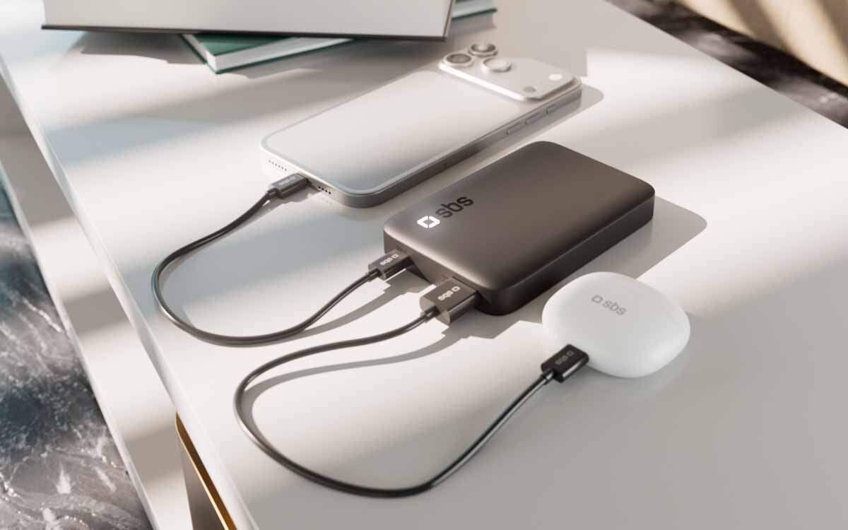 Powerbank SBS TEBBCT10000LDK High-Density 10000 mAh Zawiera kabel USB-C/USB-A umożliwiający natychmiastowe ładowanie urządzenia