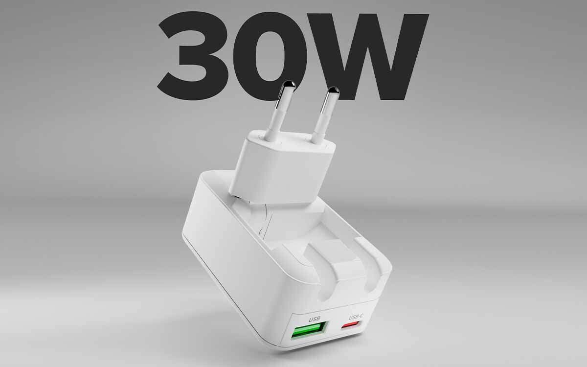 Port USB-C PD o mocy 30 W umożliwia bezpieczne i szybkie zasilanie smartfonów i tabletów.