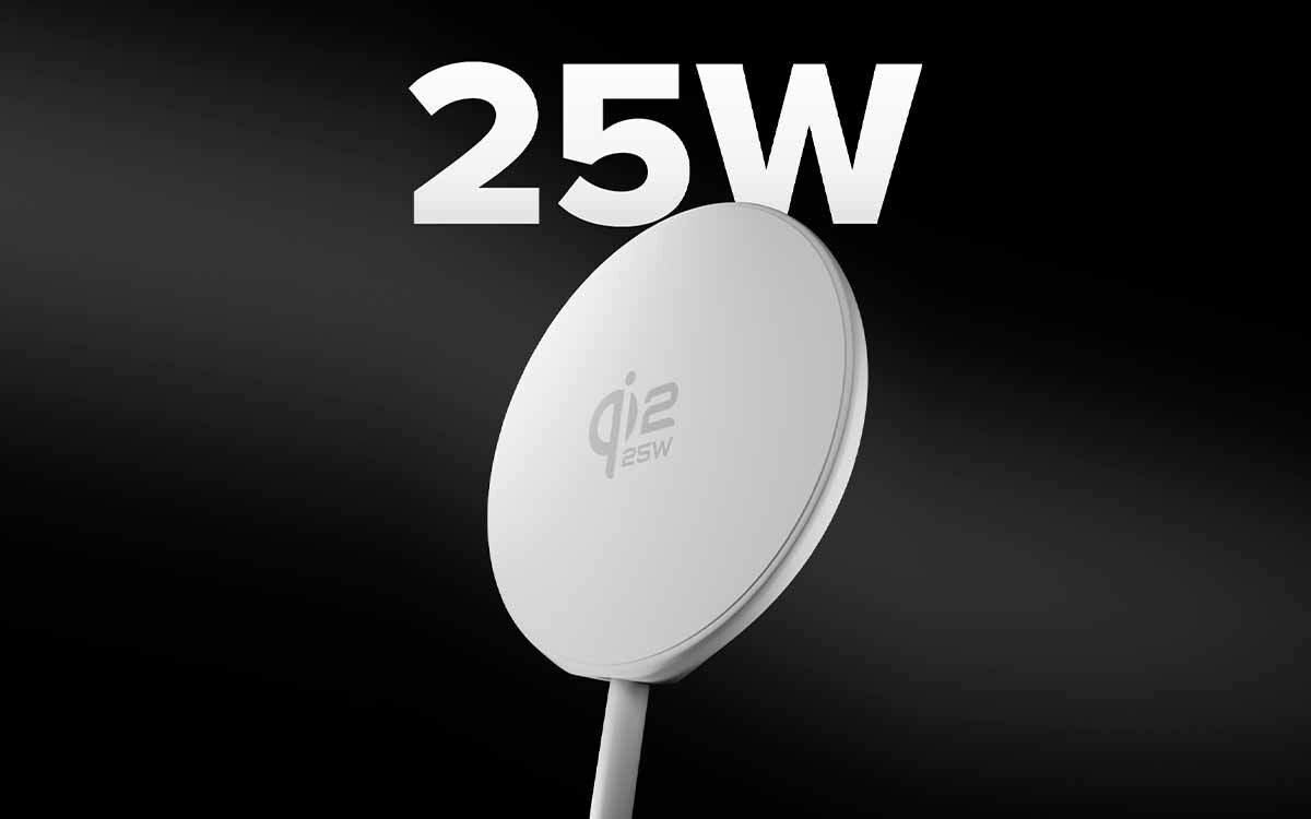 Ładowarka 25 W Qi2.2 szybko i bezpiecznie ładuje iPhone 17/16 oraz inne smartfony.