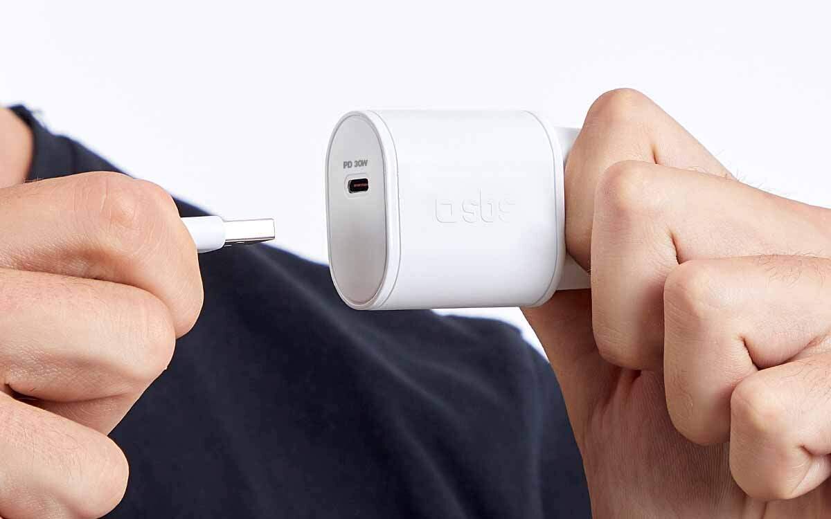 Obsługuje wszystkie urządzenia USB-C z funkcją ładowania Power Delivery