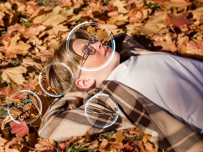 664x498picture quality 4k upscaling pc syn q6fa Obraz małego chłopca leżącego na ziemi pokrytej jesiennymi liśćmi. Wykrywane są różne punkty, w tym twarz, włosy, ubranie i liście, a następnie obraz jest skalowany do rozdzielczości 4K wraz z resztą kadru. Efektem jest znacznie ostrzejszy obraz z widocznymi subtelnymi detalami.