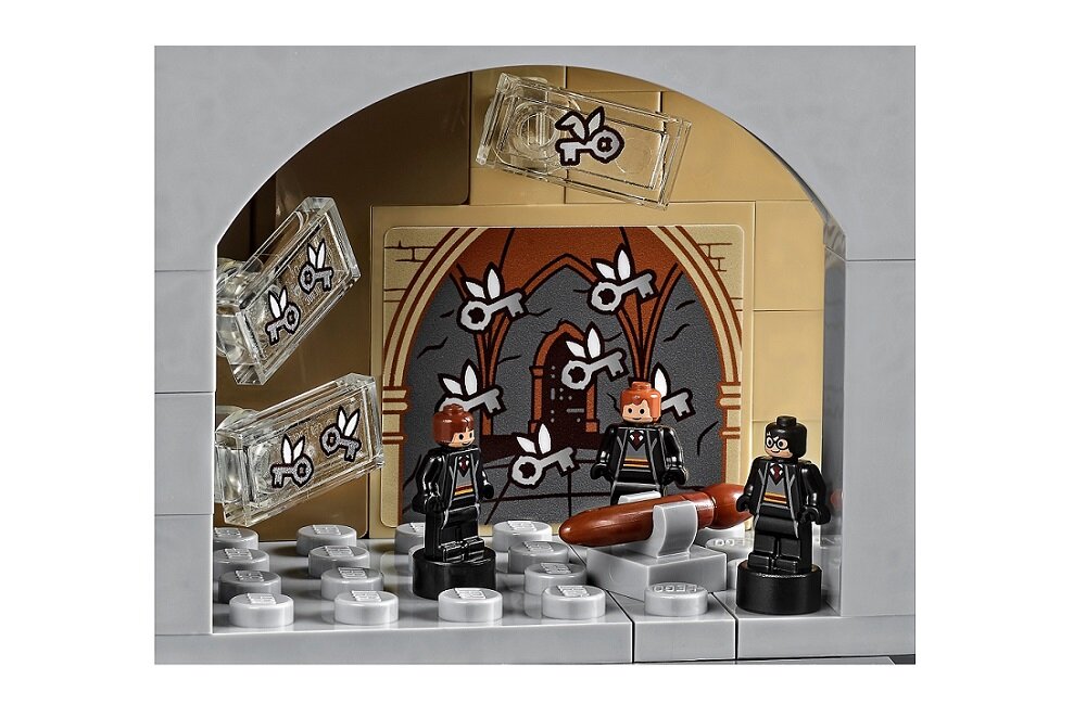 LEGO Harry Potter Zamek Hogwart 71043 kreatywna zabawa prawidłowy rozwój merytoryczny dziecka klocki figurki minifigurki bez zasilania klasyczna zabawa wysoka jakość lego wielogodzinna zabawa figury szachowe posąg Architekta Hogwartu