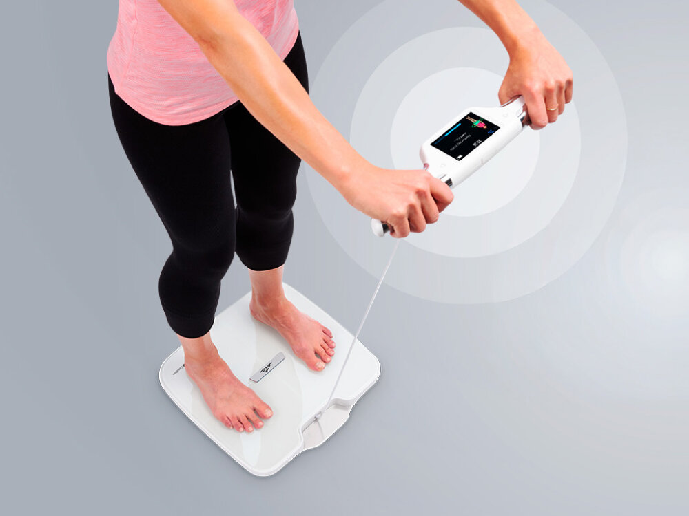 Waga łazienkowa ETA Vital Condition 877990000 skuteczna, wygodna, analiza kluczowych parametrów, monitorowanie swojej kondycji