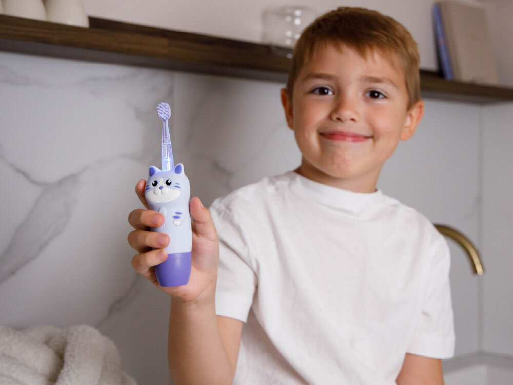 Szczoteczka soniczna fioletowy kotek Wbudowany timer 2-minutowy timer z 30-sekundowymi przerwami a jednej baterii AAA około 3 miesięce pracy wodoodporności IPX7