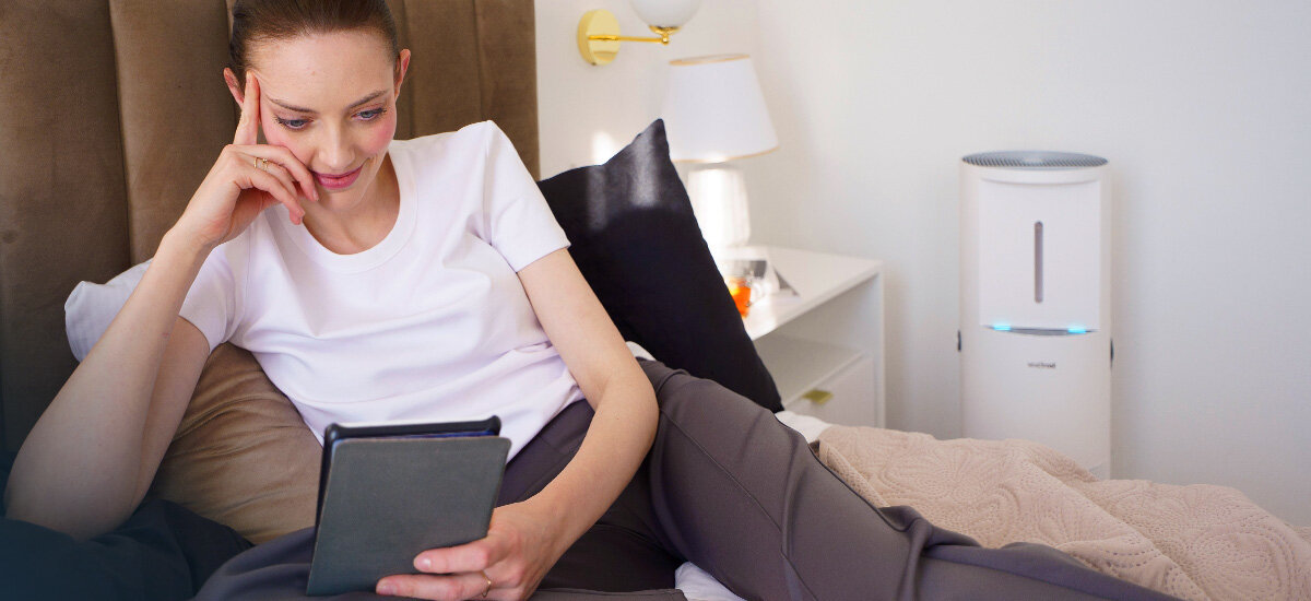 Oczyszczacz powietrza VESTFROST VP-E2S40WH Inteligentne sterowanie tryb AUTO Wbudowane czujniki kurzu, TVOC, temperatury i wilgotności sterowanie SMART kontrola smartfon aplikacja