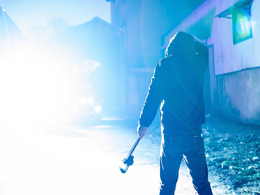 Latarka OLIGHT Warrior 3S OL005209 Niebieski, jasność, tryby, wydajność, stroboskop, Oślepiające światło zatrzymuje napastnika z łomem