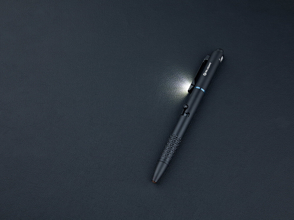 Latarka OLIGHT O'pen Glow OL001720 Czarny, klips, LED, neutralne, światło, Długopis O’Pen Glow z latarką na biurku