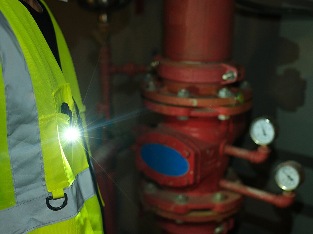 Latarka OLIGHT O'pen Glow OL001720 Czarny, tryby, jasność, długi, czas, Długopis z latarką przypięty do kamizelki roboczej