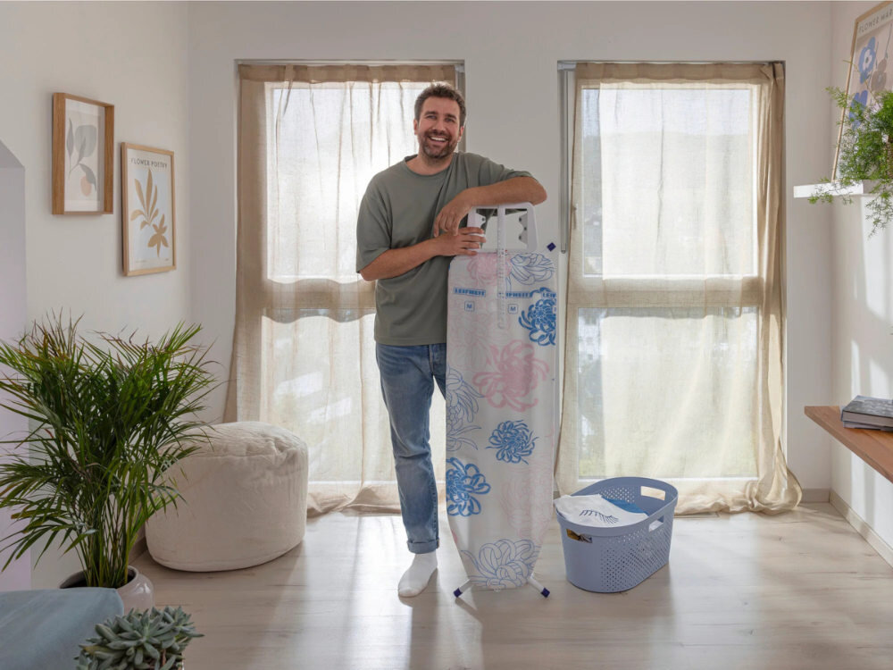 Deska do prasowania LEIFHEIT Fashion M Plus NF 120 x 38 cm Stabilna konstrukcja Solidny stelaż prasowanie Antypoślizgowe nakładki ochrona zarysowania komfort użytkowania
