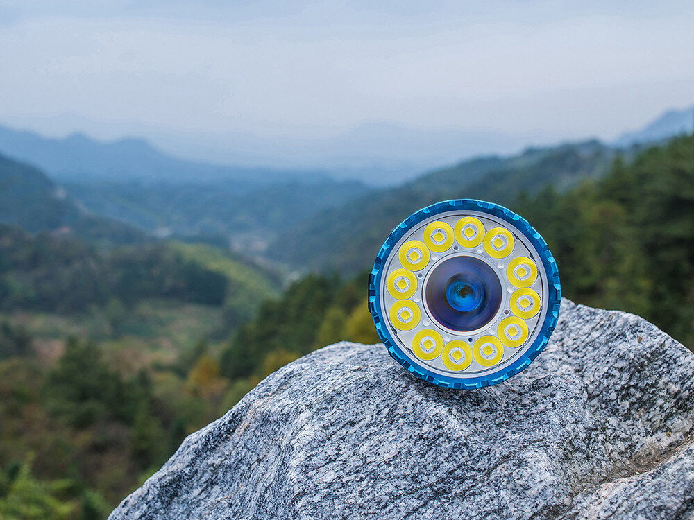 Latarka OLIGHT Marauder 2 QL121615, turbo, 3200lm, 650lm, stabilizacja, Czoło latarki z 12 diodami na skale