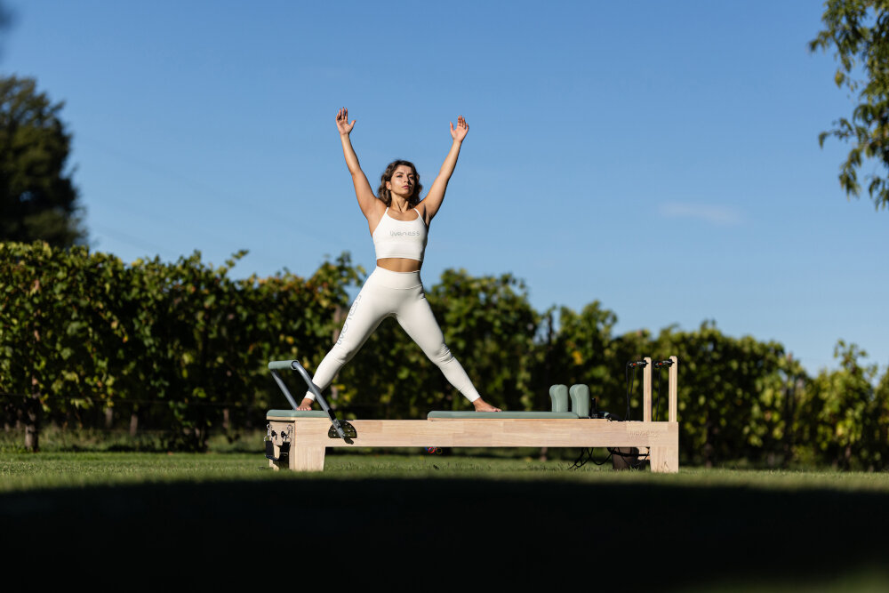 Reformer do pilatesu TOORX Liveness PTX6000