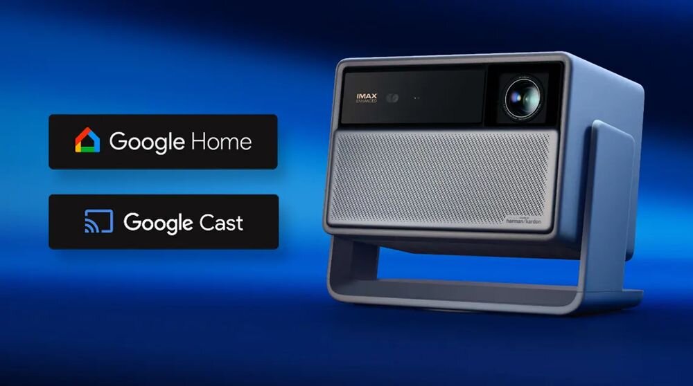Projektor XGIMI Horizon 20 Google Cast Asystent Google przesyłanie treści ze smartfona sterowanie głosowe, projektor po skosie na niebieskim tle