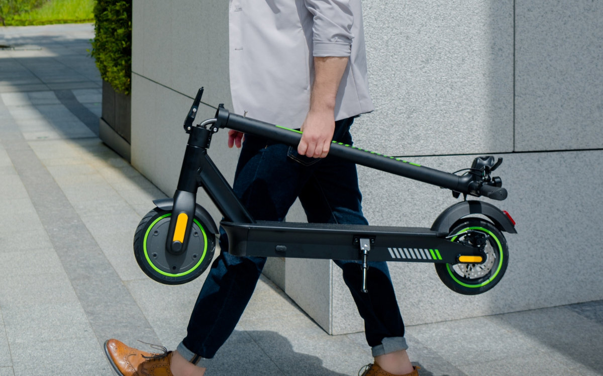 HULAJNOGA ELEKTRYCZNA ACER ELECTRICAL SCOOTER 3 BLACK hamulce bezpieczeństwo podróż