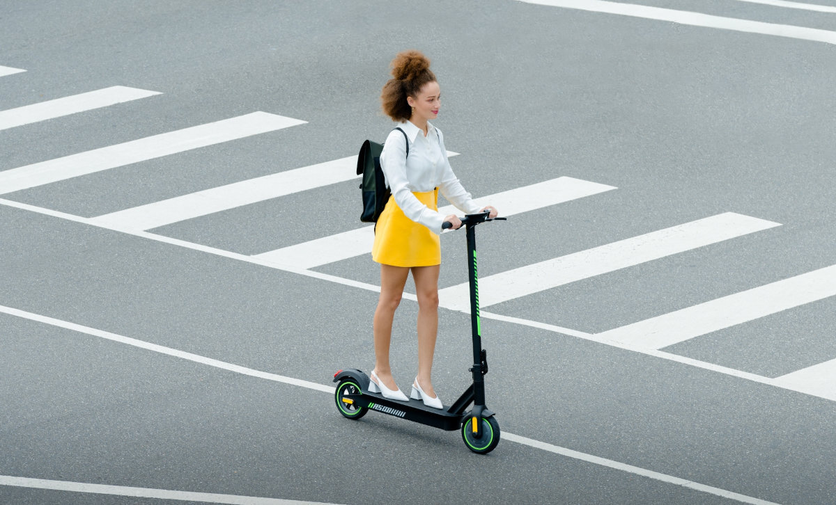 HULAJNOGA ELEKTRYCZNA ACER ELECTRICAL SCOOTER 3 BLACK oświetlenie