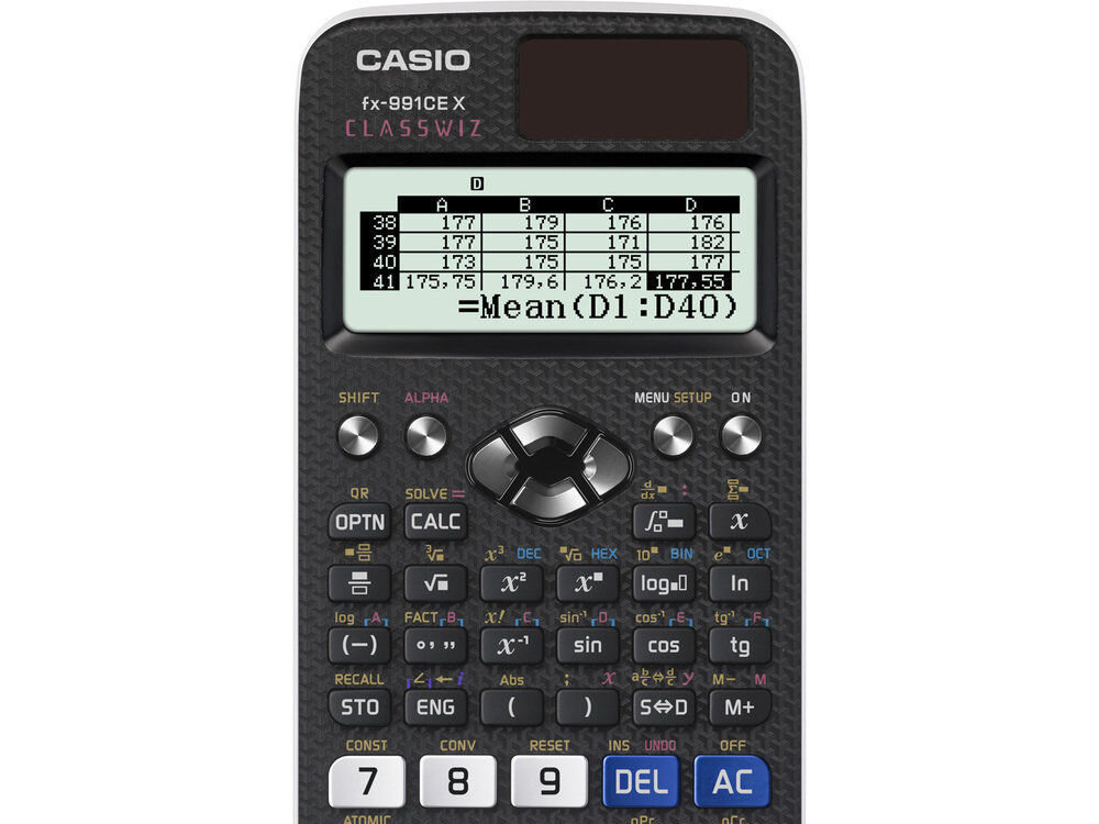 Kalkulator CASIO FX-991CEX z wyświetlaczem pokazującym tabelę danych i formułę \'=Mean(D1:D40)\'. Widoczne są różne przyciski funkcyjne oraz logo CASIO na górze urządzenia.