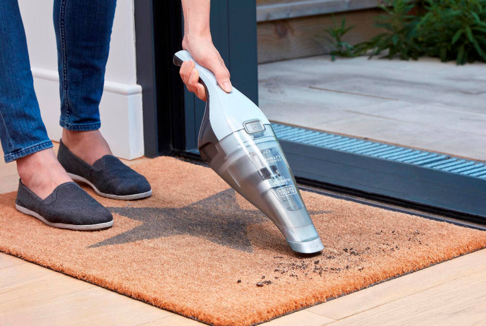 Odkurzacz reczny BLACK&DECKER NVC215WA ergonomiczna konstrukcja niewielka waga