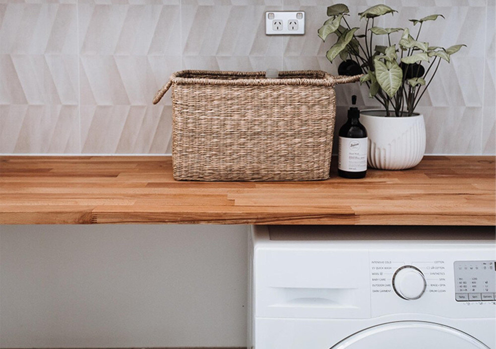 Koc elektryczny BEURER UB 74 Autorski system bezpieczeństwa Beurer Safety System automatyczne wyłączenie czas Włącznik LED funkcja szybkiego nagrzewania po kilku minutach  wypierzesz urządzenie w pralce w 30 °C