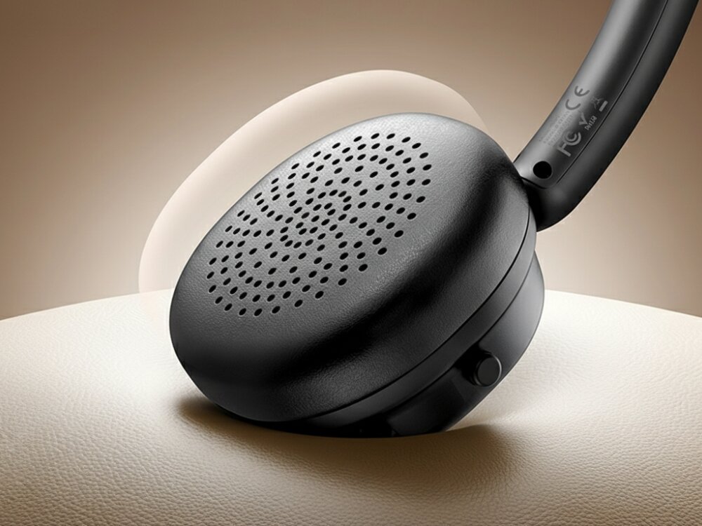 Słuchawki nauszne USAMS SR01 ANC
			Słuchawki z aktywną redukcją szumów ANC sprawdzi się w komunikacji miejskiej biurze podróży, kadr słuchawki, nausznika na złotym tle