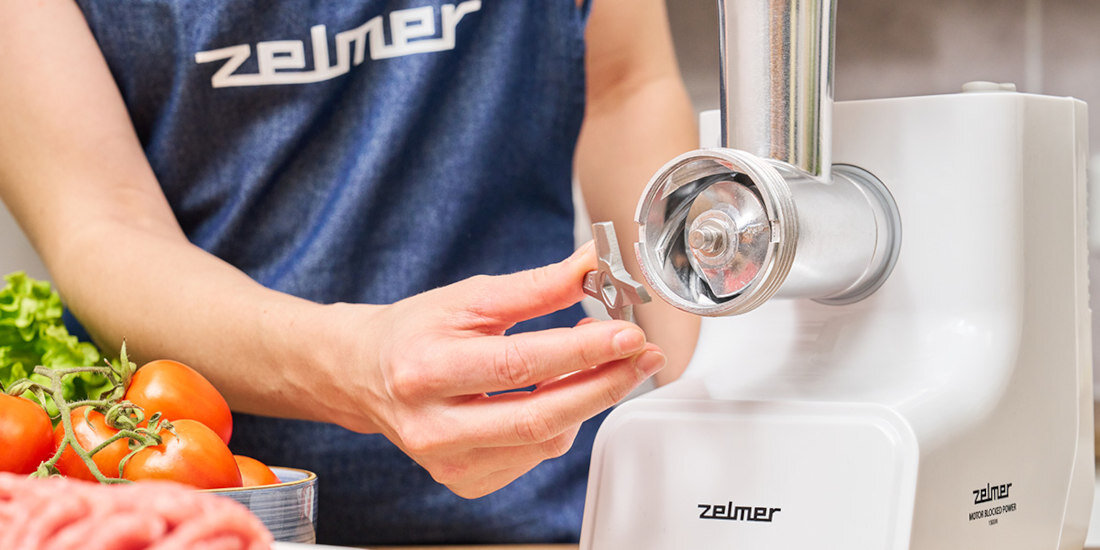 Maszynka do mięsa ZELMER ZMM3512B dwa sita różne oczka dwustronny nóż dopasowanie upodobania przepisy wyrób