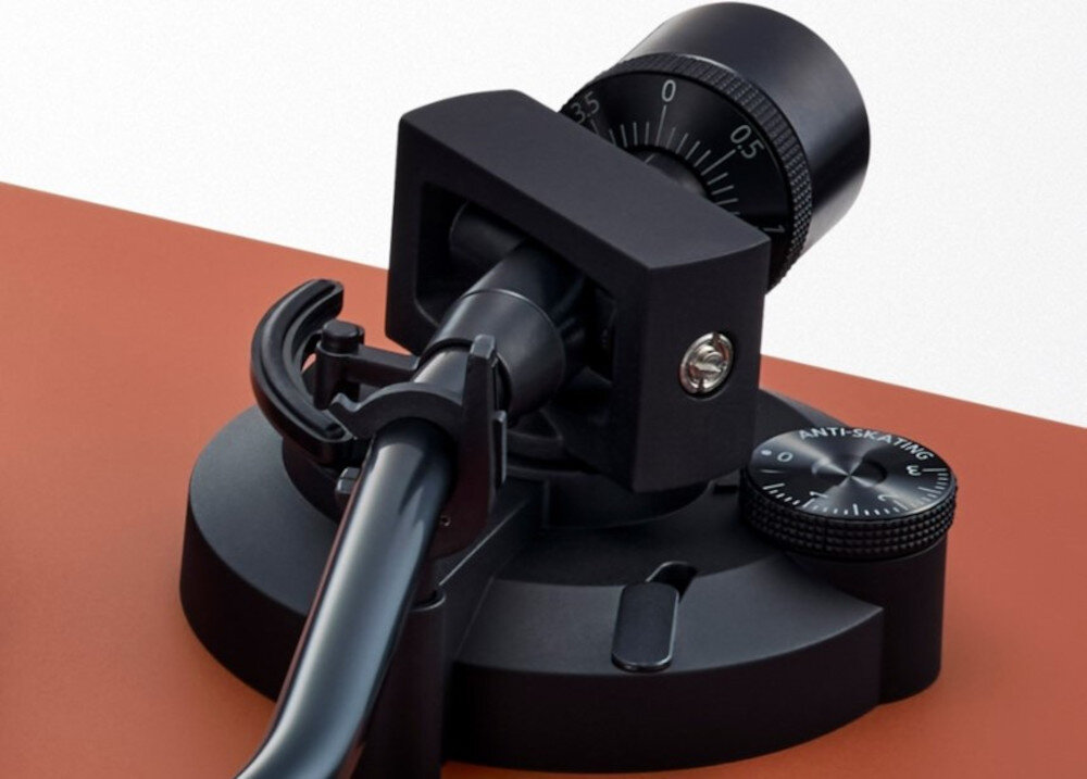 Gramofon TECHNICS SL-40CBTE-K ramię S precyzyjne śledzenie mikronowa dokładność, kadr na ramię gramofonu