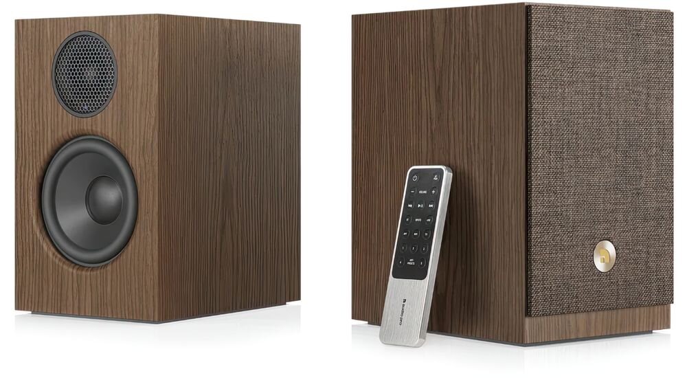 AUDIO PRO A28 W kolumny aktywne wbudowany wzmacniacz 75W łatwa konfiguracja, kolumny głośnikowe z pilotem po skosie na białym tle