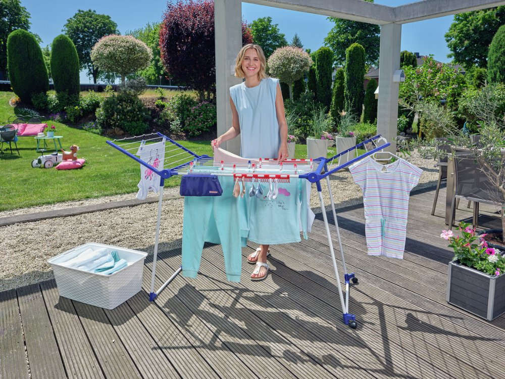 Suszarka na pranie LEIFHEIT Pegasus 200 Deluxe Mobile Biało-niebieski wygląd design prezentacja wizualizacja Stabilność i mobilność 