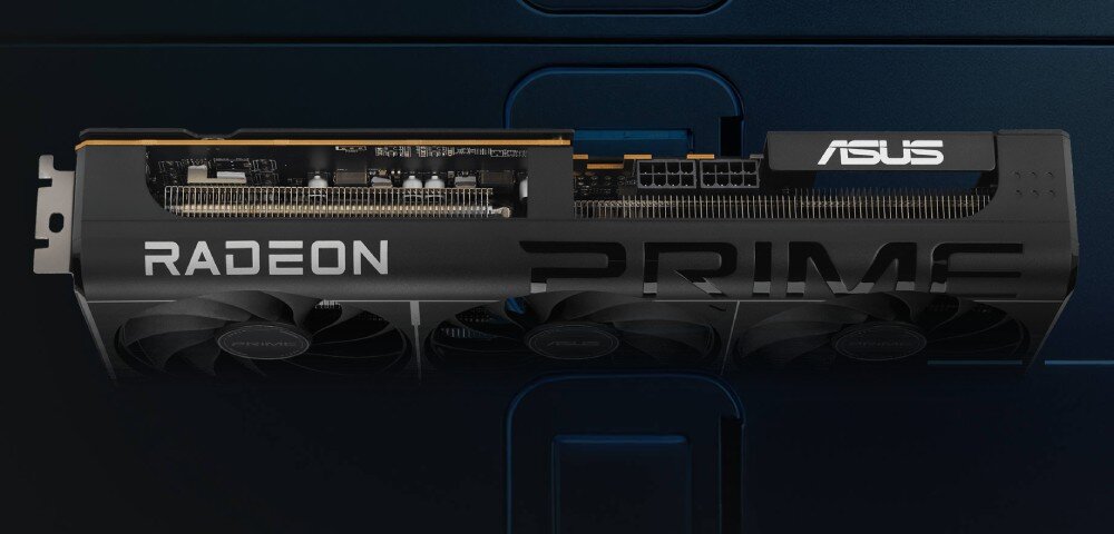 Karta graficzna ASUS Prime Radeon RX 9070 EVO OC Edition 16GB Karta graficzna widziana od góry z widocznymi złączami zasilania, radiatorem oraz napisem Radeon i Prime na obudowie