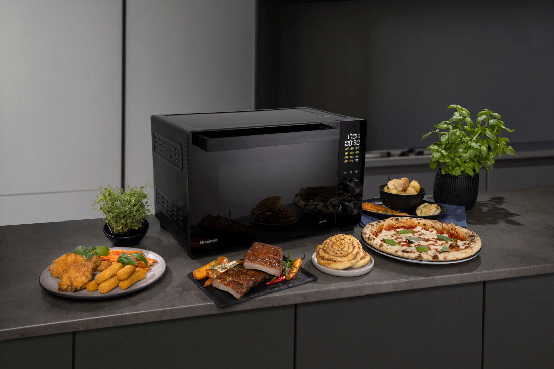 Mini piekarnik HISENSE HOM30AF wygląd design tło prezentacja wizualizacja Wsparcie w każdej kuchni