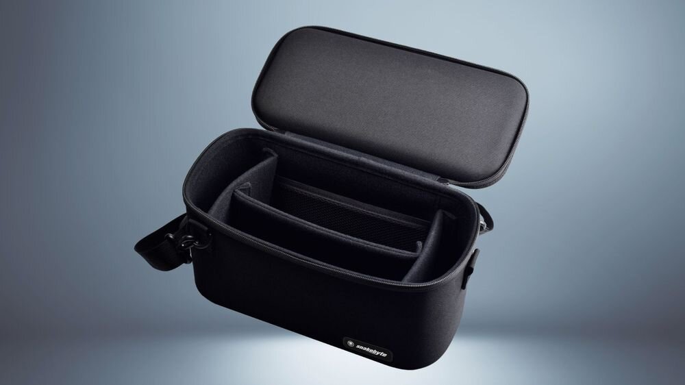 Torba SNAKEBYTE Organizer Case S2 do Nintendo Switch 2 Czarny Widoczne wnętrze etui zabezpieczenie konsoli Nintendo Switch™ 2 wodoodporny nylon osłania sprzęt przed uszkodzeniami mieście urządzenie oraz niezbędne akcesoria dedykowane przegródki wygodne przenoszenie całego zestawu