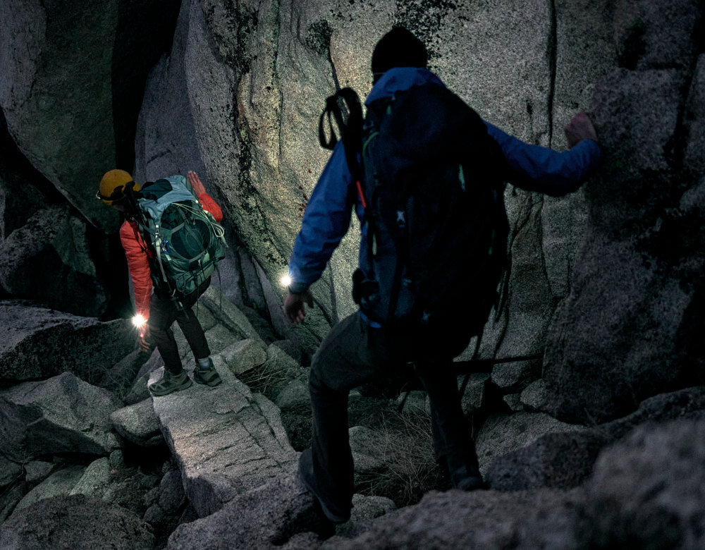 Smartwatch GARMIN Fenix 7x Pro ekran bateria czujniki zdrowie sport pasek ładowanie pojemność rozdzielczość łączność sterowanie krew puls rozmowy smartfon aplikacja 