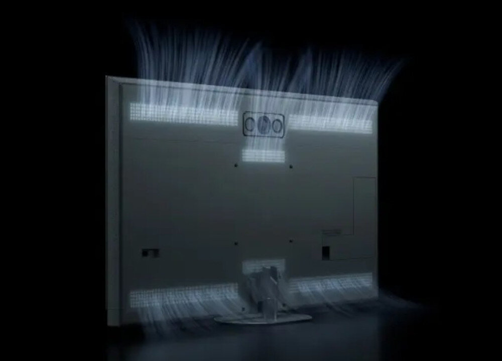 Telewizor PANASONIC TV-77Z95BEG ThermalFlow jasność obraz chłodzenie, powietrze wydobywające się z kratek wentylacyjnych telewizora na czarnym tle