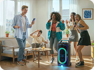 320x240 lifestyle gallery 4 Closeup of Sound Tower outdoor