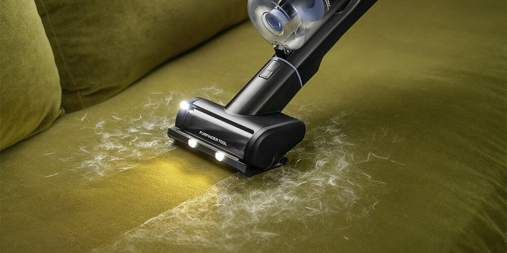 Odkurzacz BISSELL PowerClean FurFinder Pro 4092N Silne ssanie 200-watowe urządzenie Technologia FurFinder™ Headlight końcówka FurFinder™ Tool do 95% sierści Trzy poziomy mocy niski, średni, wysoki dopasowanie