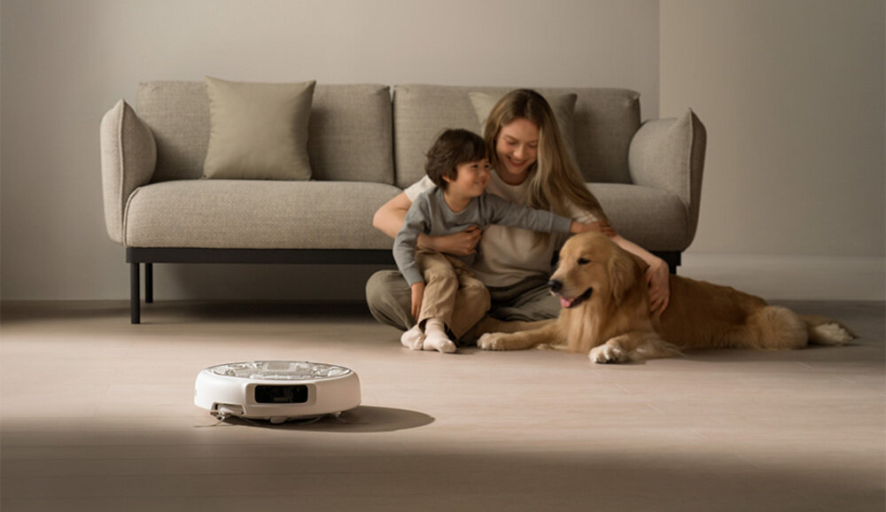 Robot sprzątający DJI Romo A Płynnie działanie typ rybie oko z szerokokątnymi nadajnikami LiDARdokładny obraz otoczenia i sprawnie omija przeszkody cienkie przewody porusza się tuż przy krawędziach