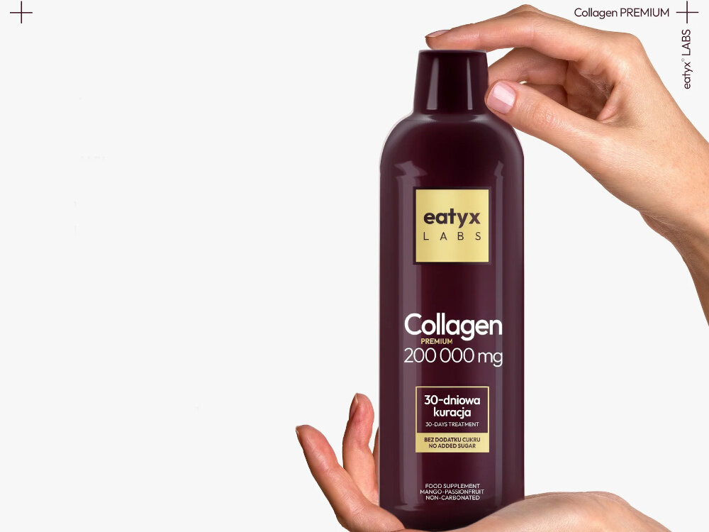 Kolagen EATYX Labs Premium 200000 mg Mango-marakuja (1000 ml) jasne tło osoba tryma dłoni trzyma butelkę kolagenu regularność i prostota systematycznie wspiera organizm od wewnątrz gotowa porcja naturalnym elementem dnia jedna butelka kolagenu o pojemności 1000 ml do 200 000 mg kolagenu wołowego