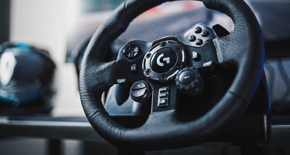 Kierownica Logitech G923 PS4 PC dostosowywanie przycisków widok kierownica skos