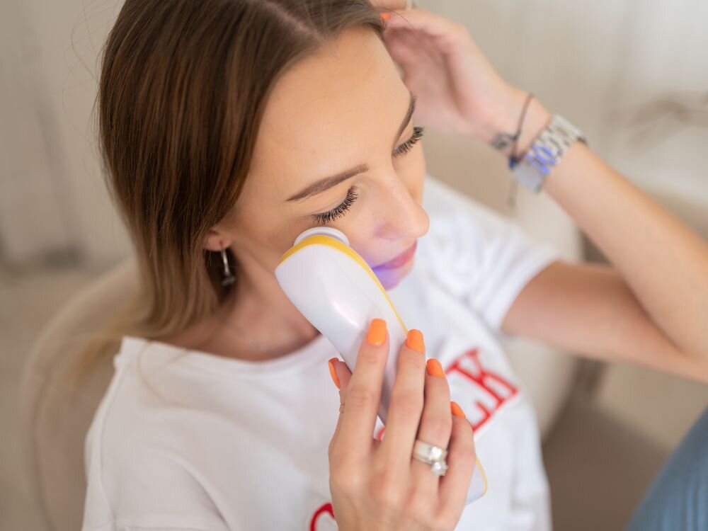 Masażer plazmowy do twarzy HAXE HX806 Velissa mikrowyładowania plazmowe, pobudza naturalne procesy odnowy, lepsze dotlenienie komórek